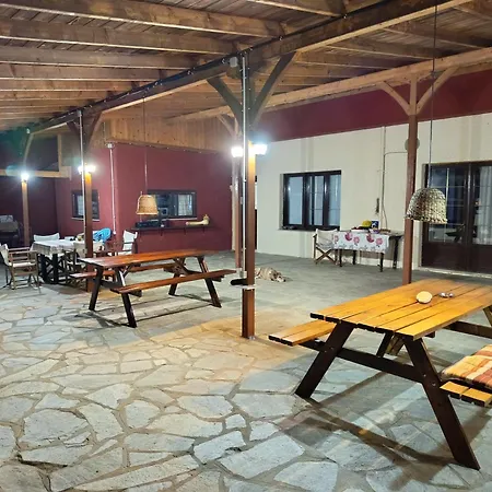 μούσες Tsagkarada